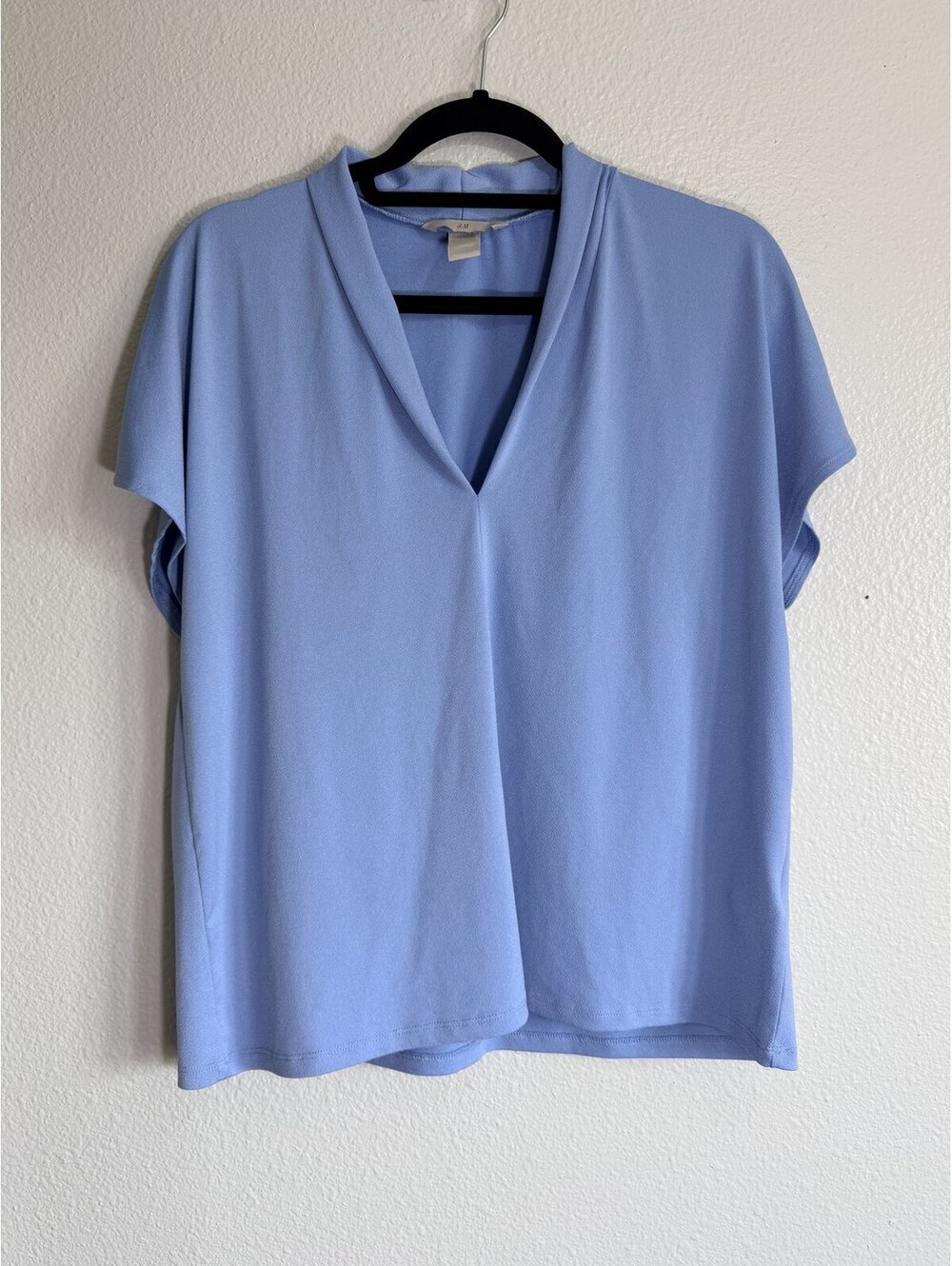 H&M Boxy V Neck Crepe Top Cap Sleeve Periwinkle Blue